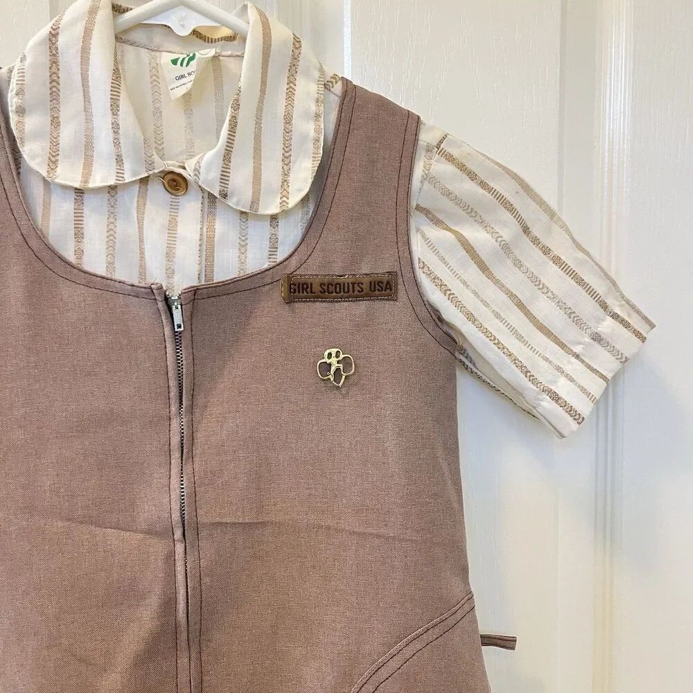Vintage Girl Scouts Brownie Uniform Jumper Dress and Blouse Pin Set Girls Size 7